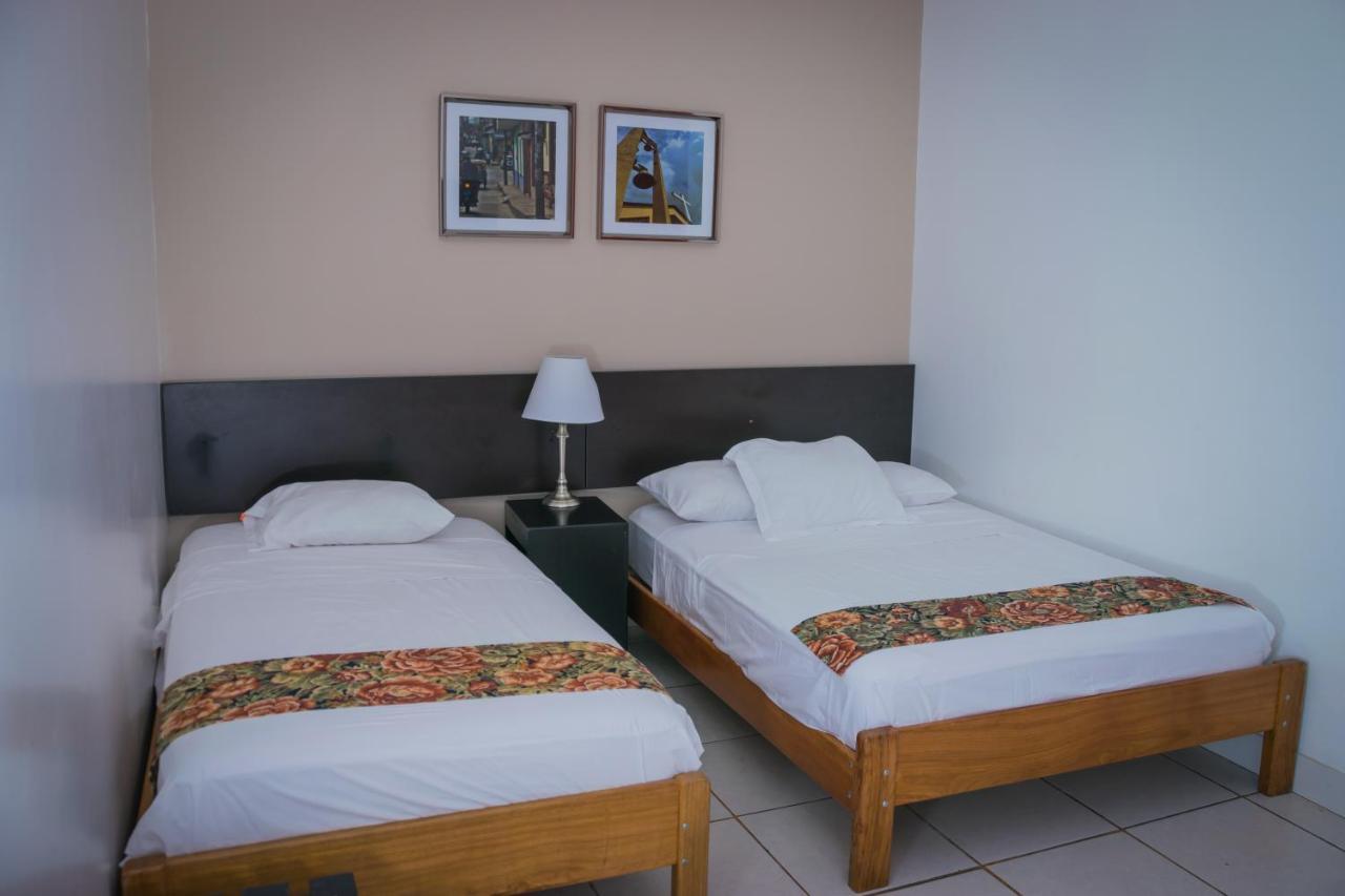 Hostal "Centrika" Tarapoto Exteriér fotografie