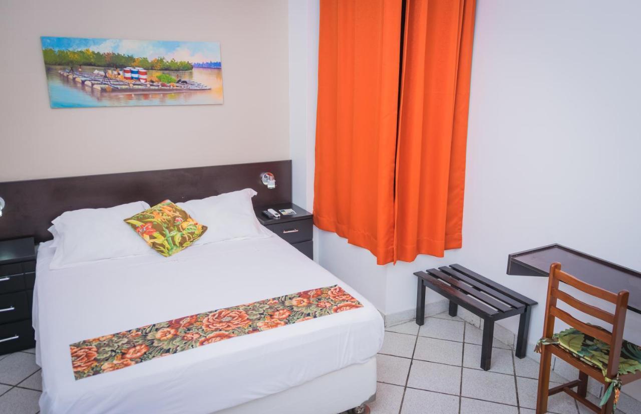Hostal "Centrika" Tarapoto Exteriér fotografie