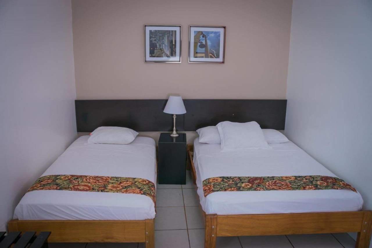 Hostal "Centrika" Tarapoto Exteriér fotografie