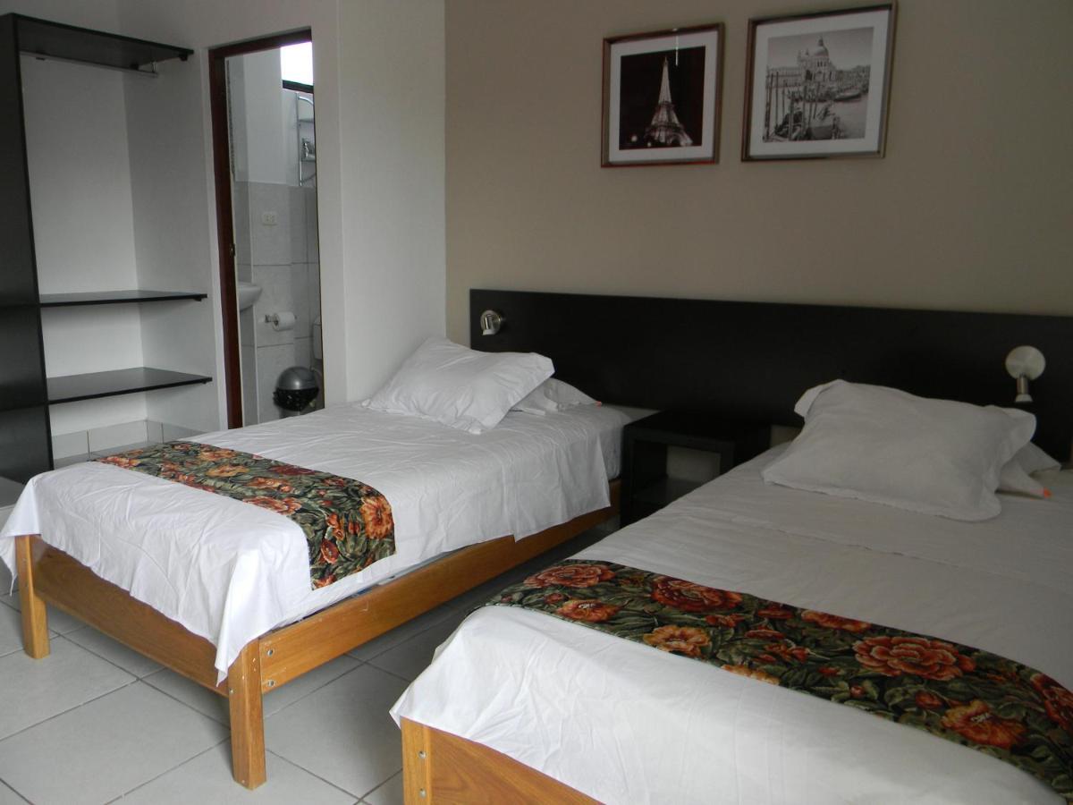 Hostal "Centrika" Tarapoto Exteriér fotografie